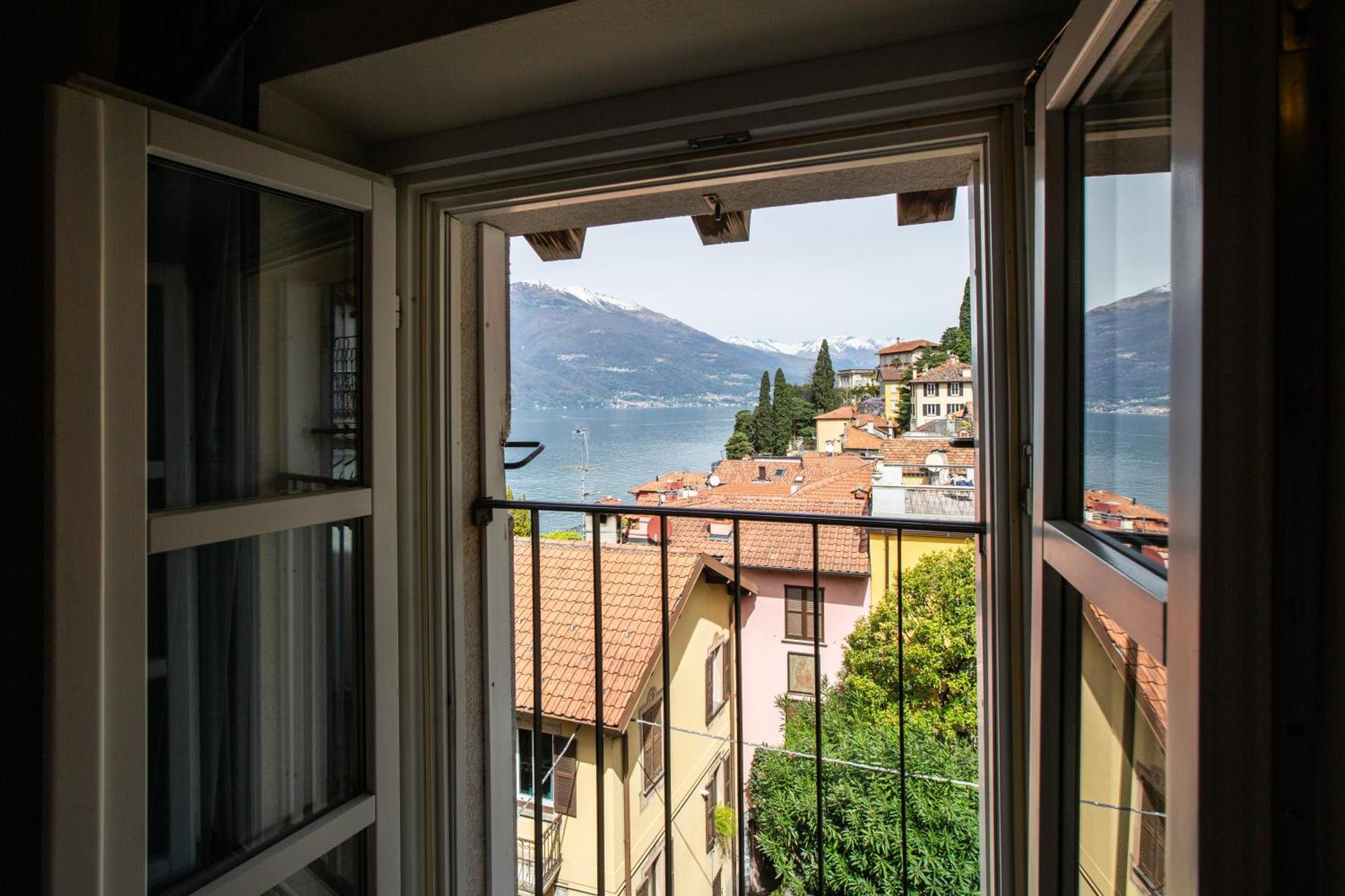 Albergo Del Sole Varenna Exterior photo